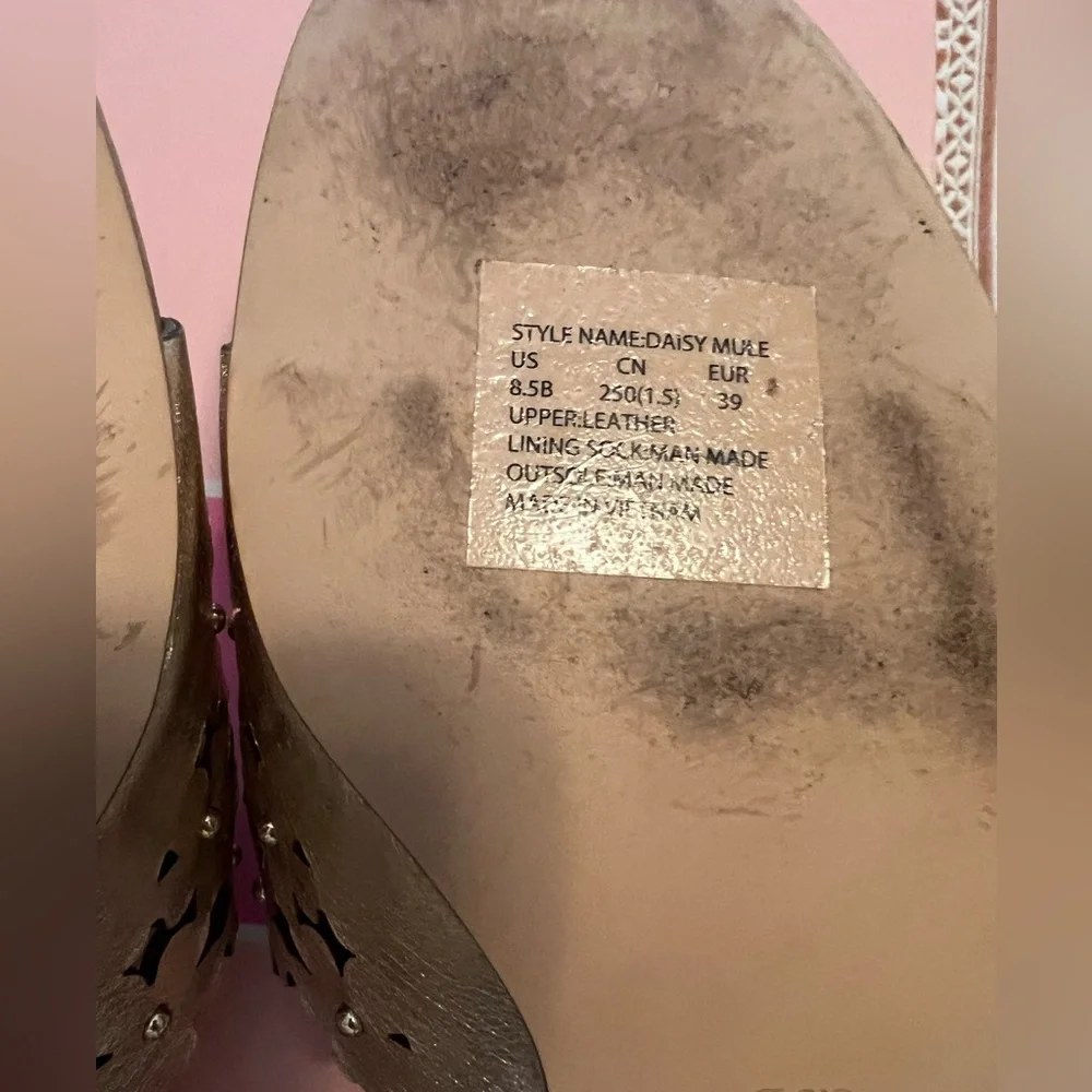 Kate Spade Daisy Mule in Metallic Leather - Picture 8 of 8